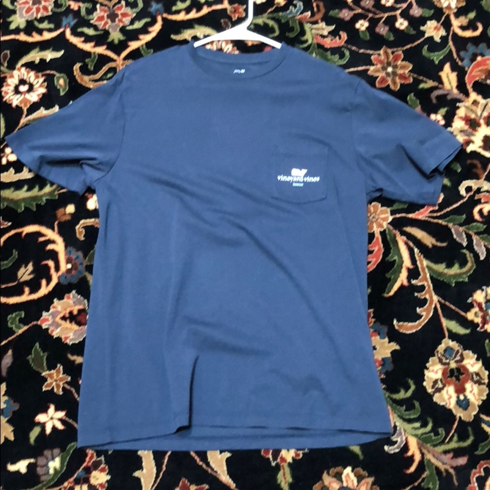 Vineyard vines shirt